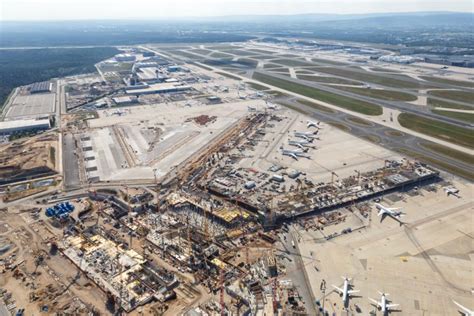 neue flughafen in der nähe.